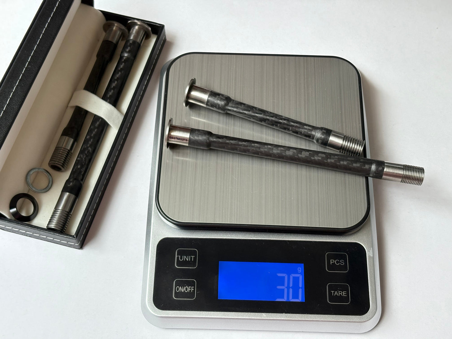 Carbon Thru Axle – Ultra-light High Strength for Road/MTB Bikes