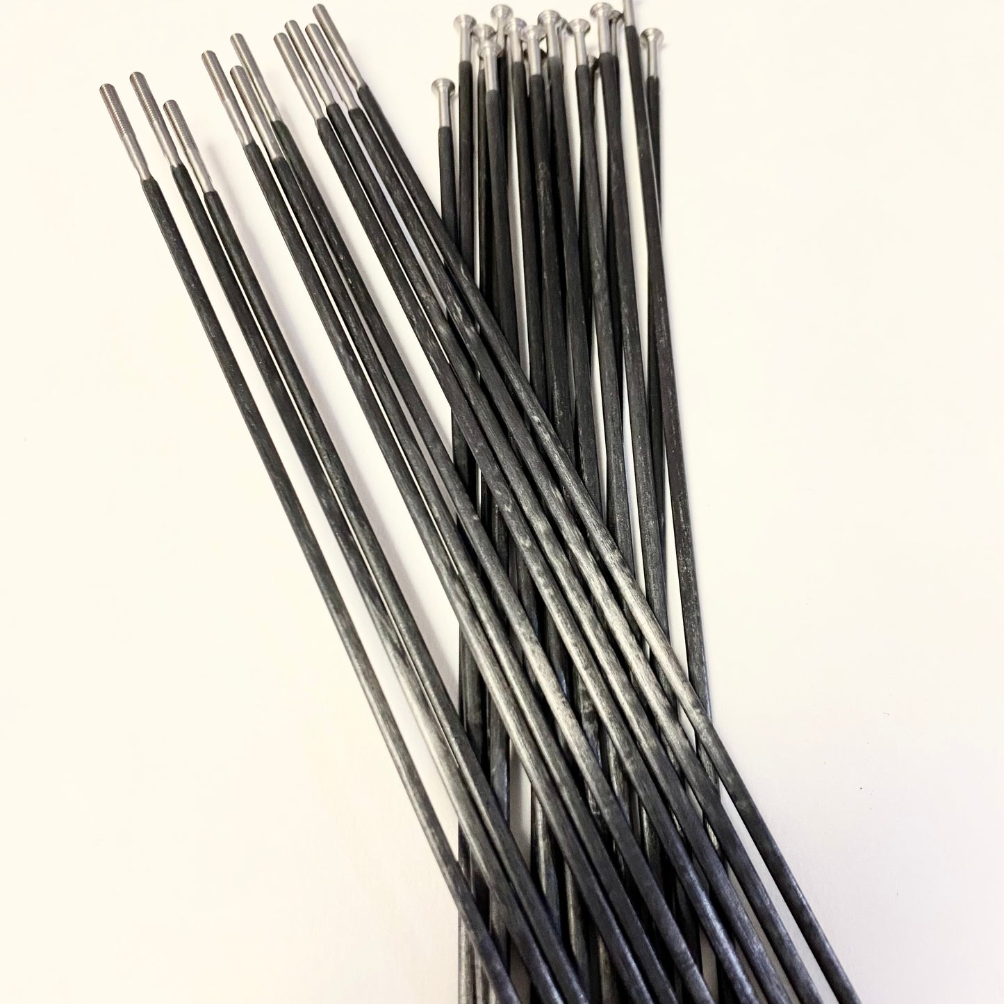 Carbon fiber round spoke straight pull 2g