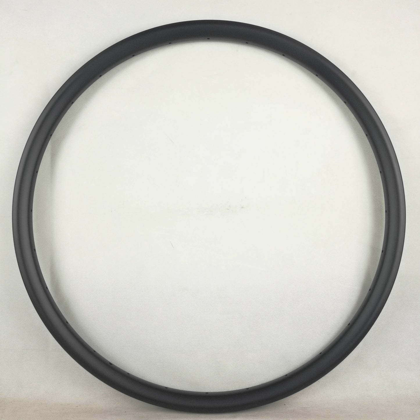 700C road bike carbon fiber rim, 30mm wide, 325 g